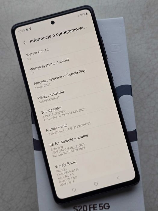 Samsung S20 FE 5G    128GB   kolor niebieski    stan idealny