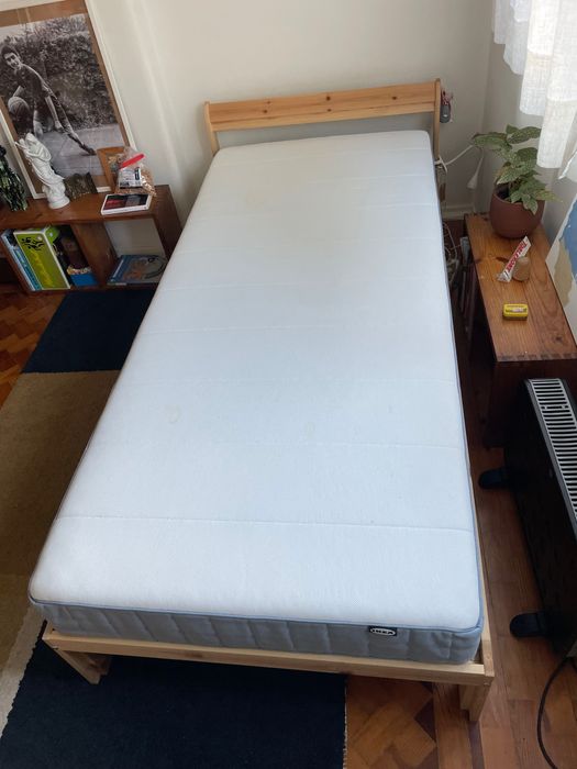Cama e colchão ikea solteiro 90x200cm