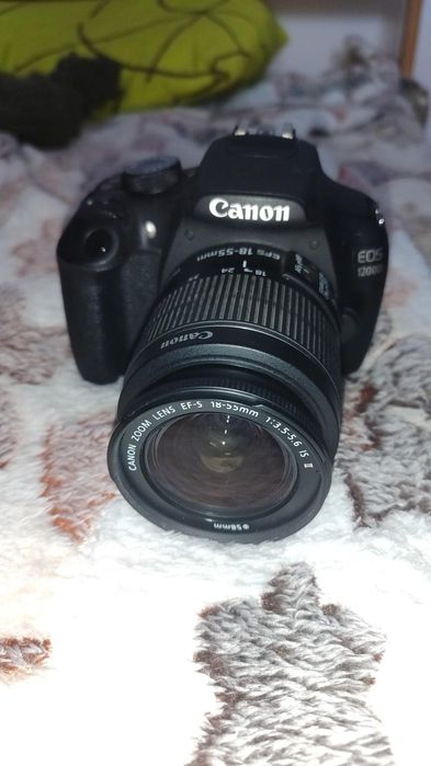 Фотоапарат Canon EOS 1200D