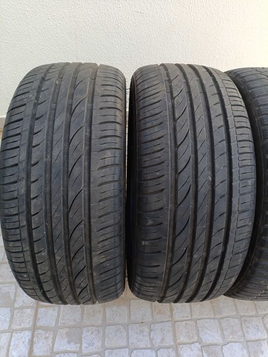 Pneus 205 / 45 / 17