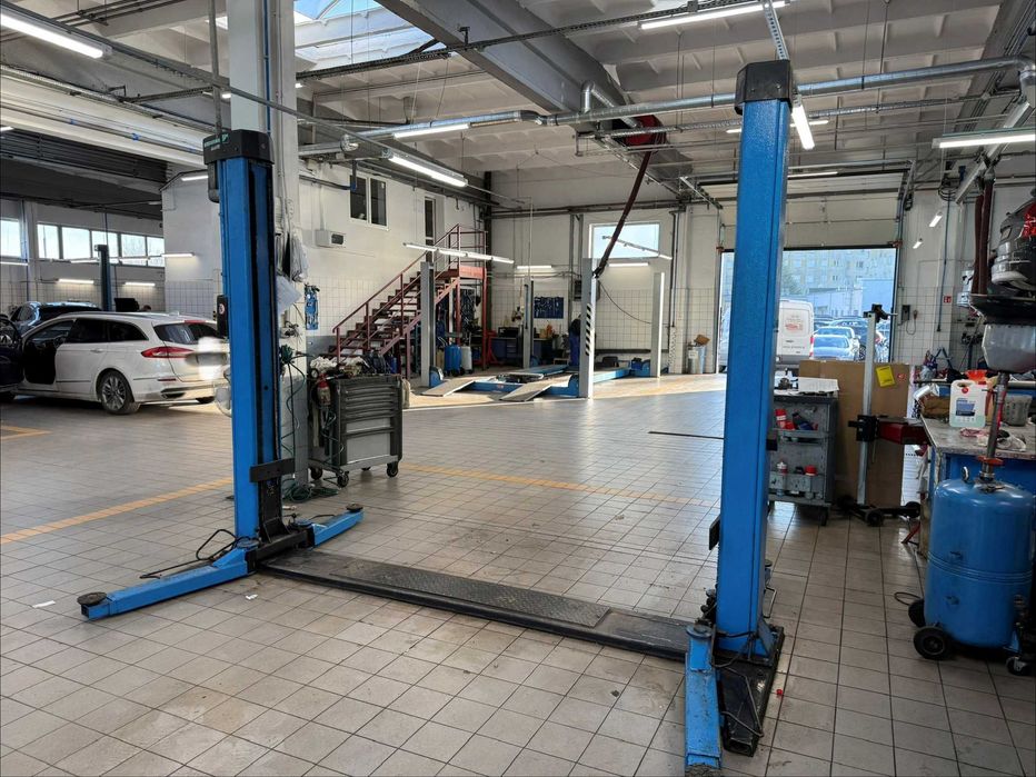 Podnośnik dwukolumnowy Hofmann GTE 2500