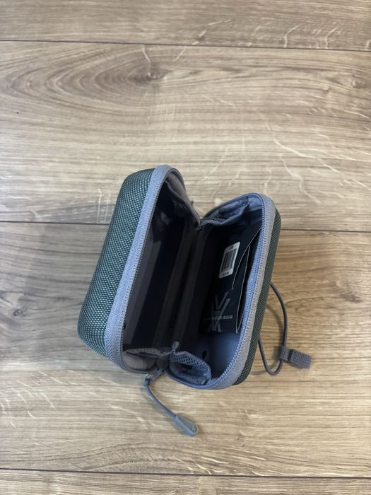 Лазерний далекомір razor hd 4000 7x25