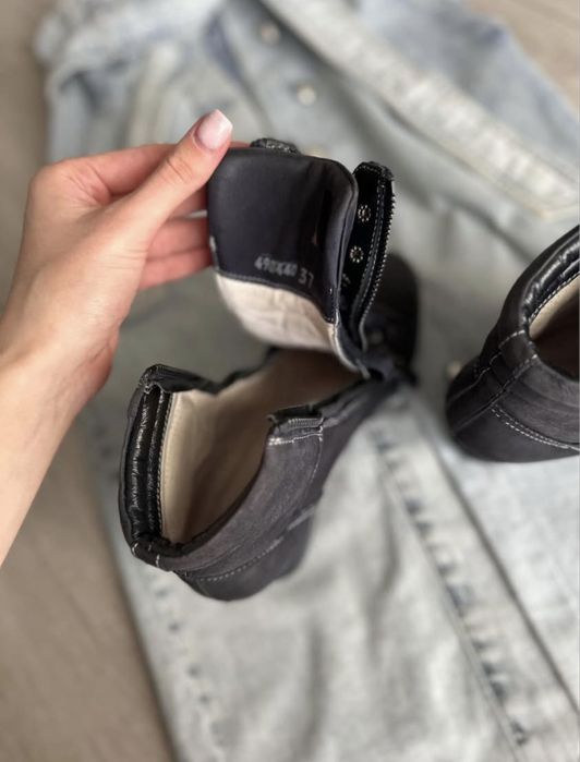Sneakersy na obcasach marki Baldinini