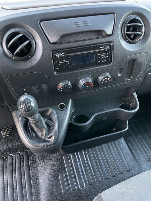 Свіжопригнаний Renault Master