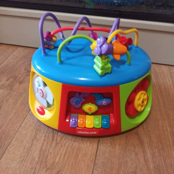 Піратський корабель, ковчег, трактор