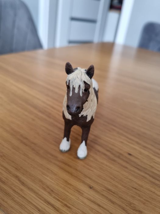Kucyk schleich figurka