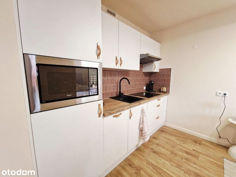 Gotowiec inwestycyjny w centrum Jeleniej Góry | Booking 9,9|LUX - Widok 2