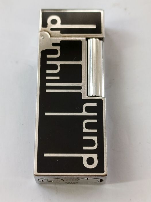 Продам запальничку Dunhill