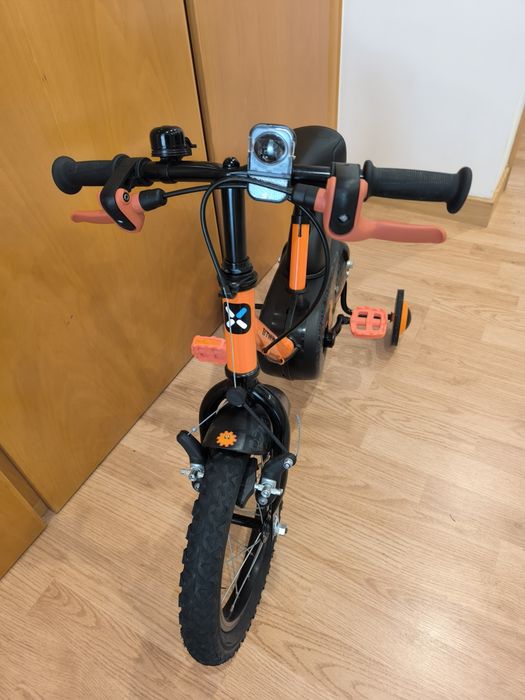 Vendo bicicleta btwin em muito bom estado, pouco uso
