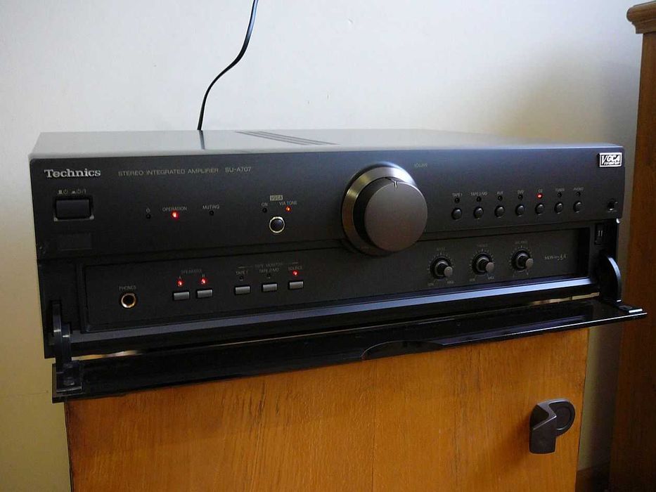 Wzmacniacz stereo TECHNICS SU-A707 MosClass A-A 2x70W