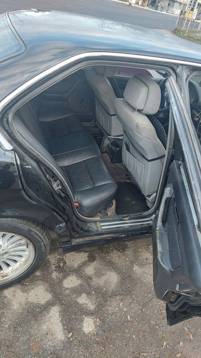 Продам BMW 520i E34