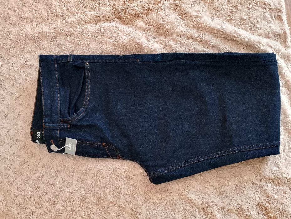 Spodnie jeansy Sinsay 34 Nowe ciemny jeans męskie chlopiec