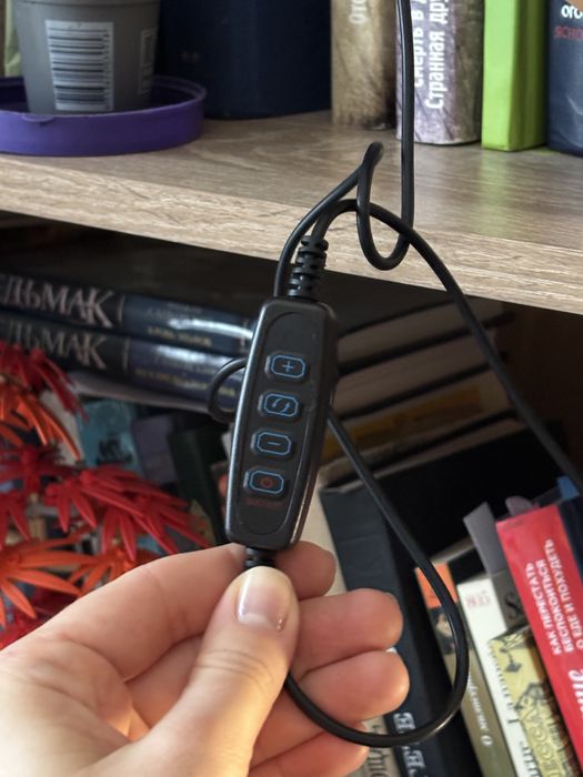 Лампа кільцева з тримачем для телефону