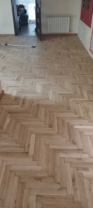 Fachowe Cyklinowanie Parkietów oraz Odnawianie Schodów