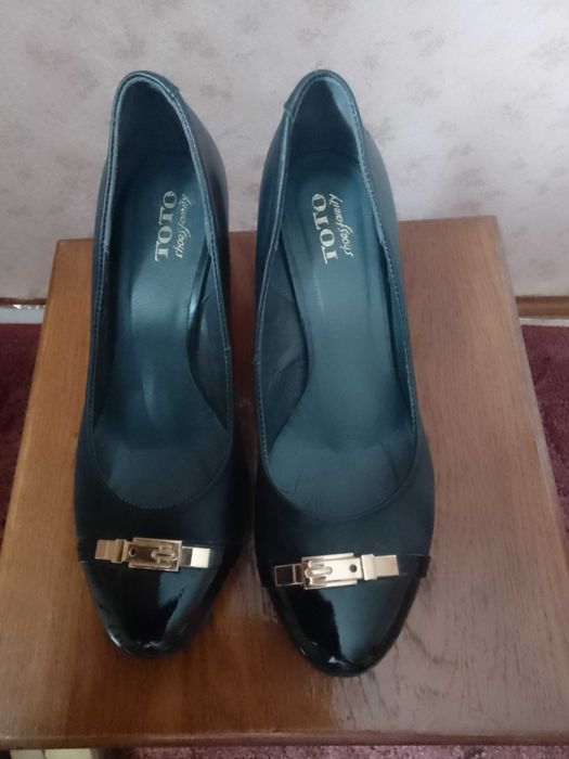 Продам шкіряні туфлі