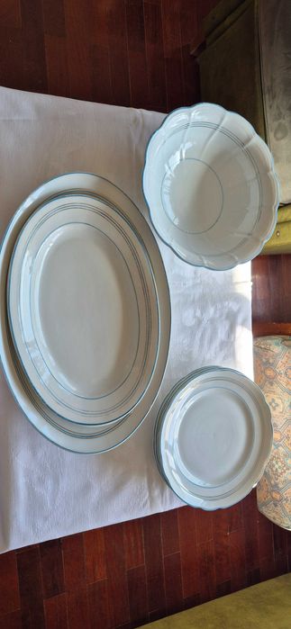 Peças de louça antiga da Vista Alegre e Sacavém