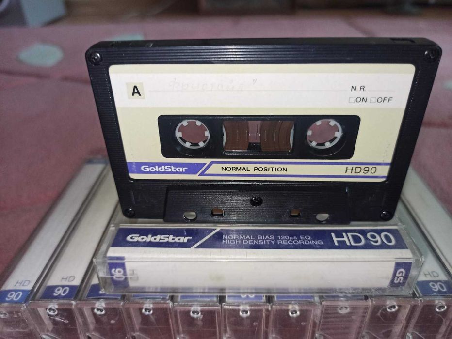 Аудиокассеты GoldStar HD 90 в отличном состоянии