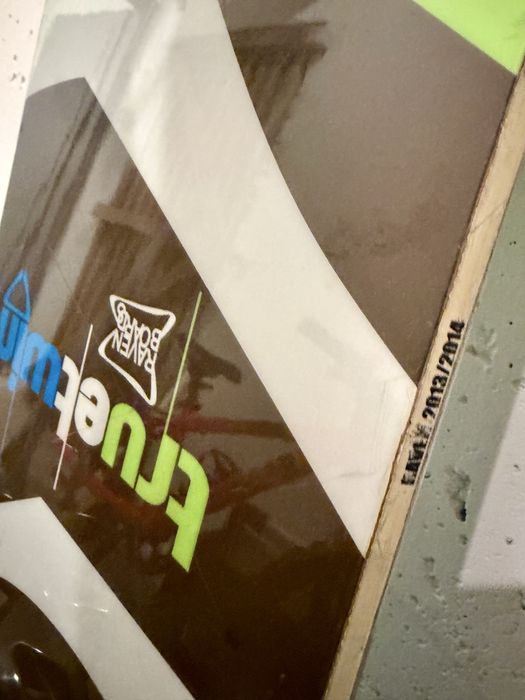 Deska snowboardowa raven TTT brown