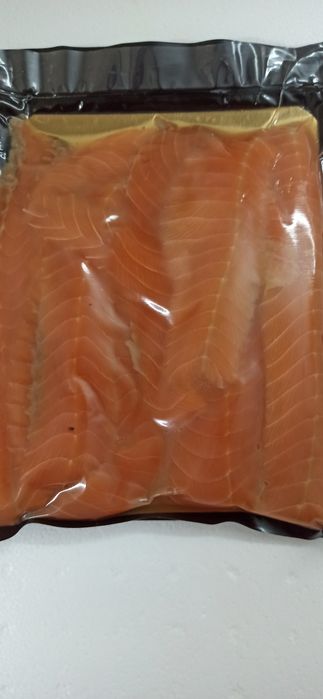 Слайси лосося слабосол вакуум 230грн/500г