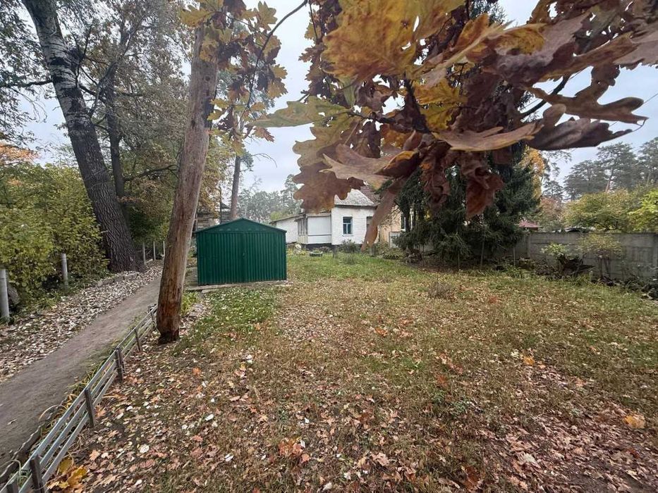 Земельна ділянка 13,5 соток  з комунікаціями вул. Кленова