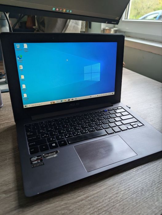 Продам ноутбук Asus в робочому стані