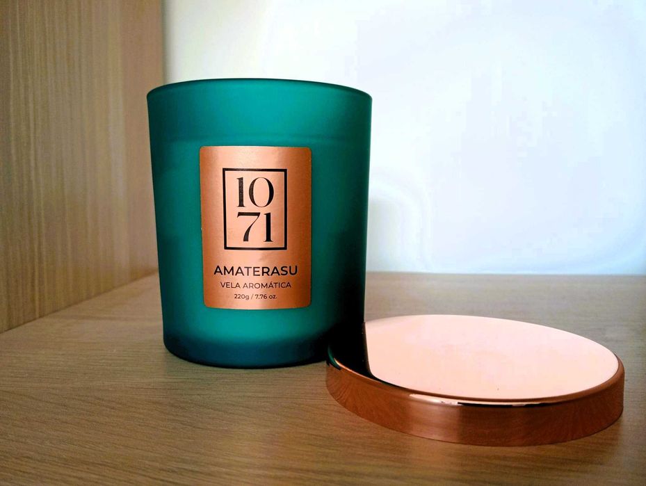 Vela aromática de 220g | 40h de queima | Feita à mão em Portugal
