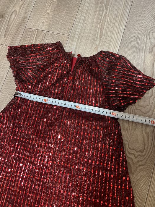 Святкова сукня 4-5 років 110-116 блискуча сукня