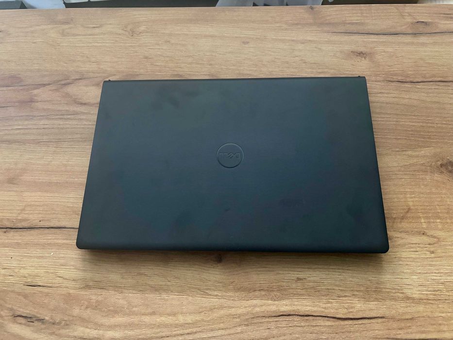 Laptop DELL Vostro 3520 | Procesor i5 | 16 GB RAM | 512 GB SSD