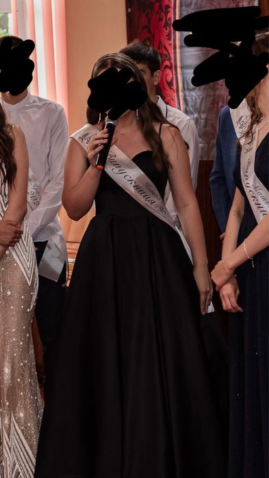 Сукня на випускний