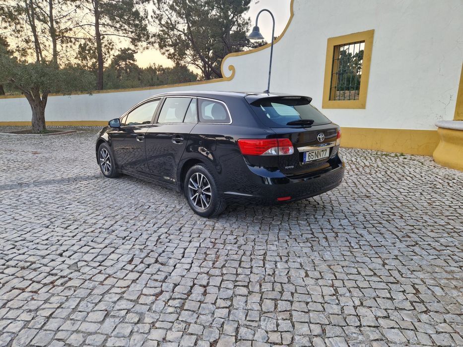 Toyota Avensis 2.0D4D Nacional c/ histórico