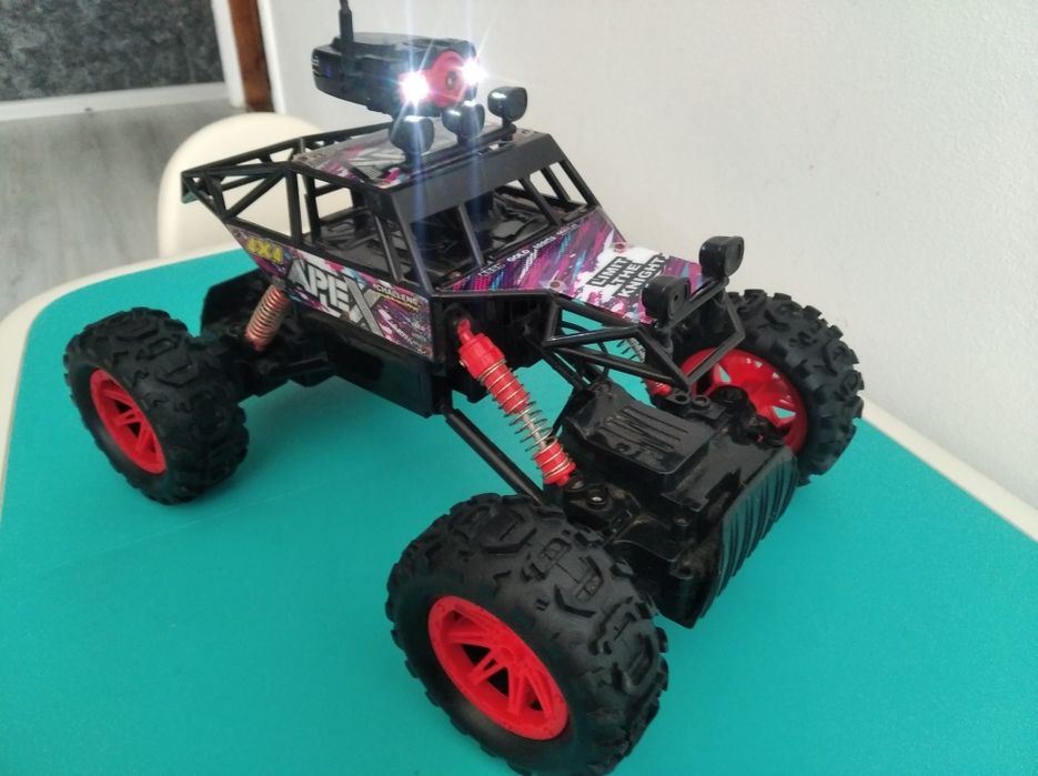 Машинка із камерою.