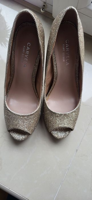 Святкові, весільні туфлі