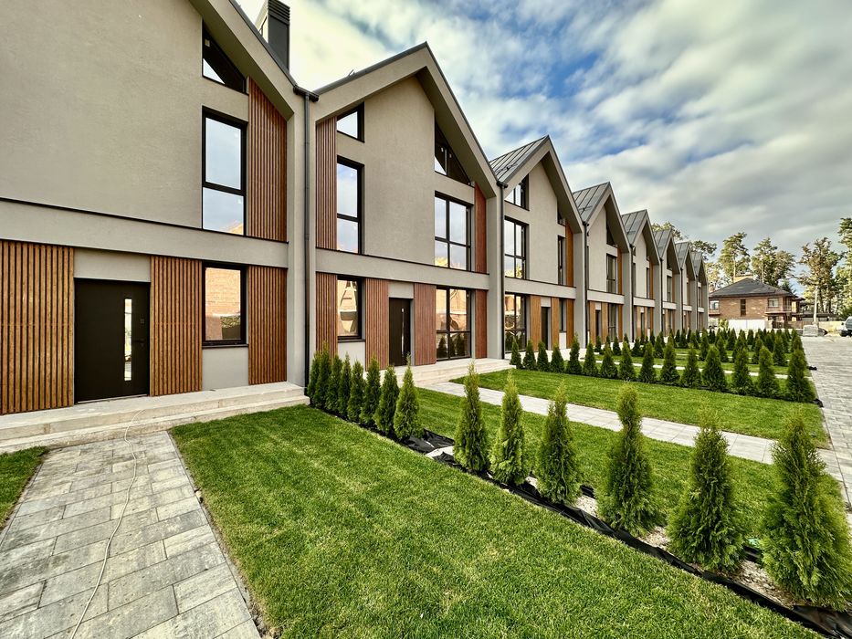 Таунхаус преміум класу в центрі Бучі з підвалом-бомбосховищем