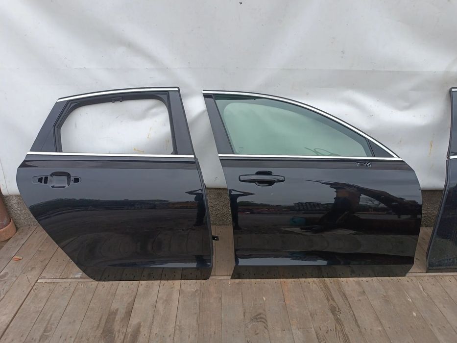 Drzwi Volvo S90 V90 Do założenia w kolor Lakier 717 Onyx Black