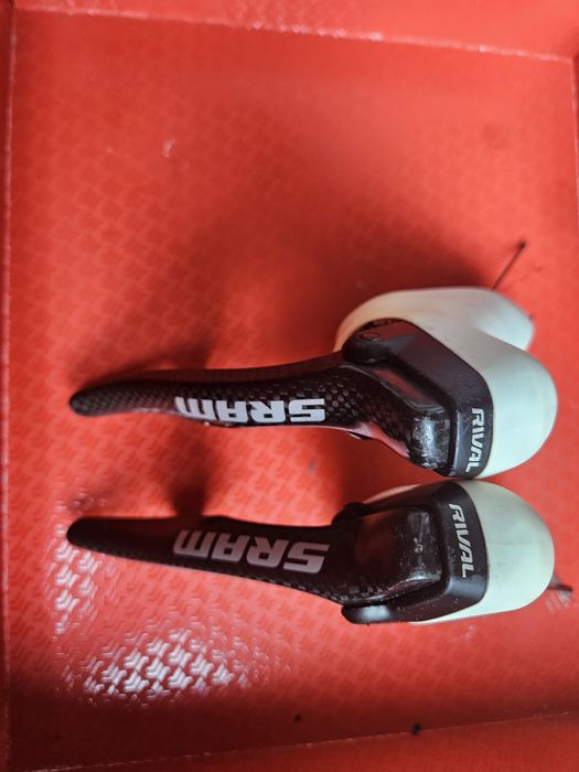 Grupa Sram Red, Rival carbon