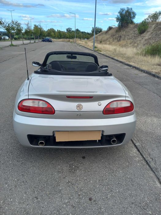 MG TF Carro em bom estado