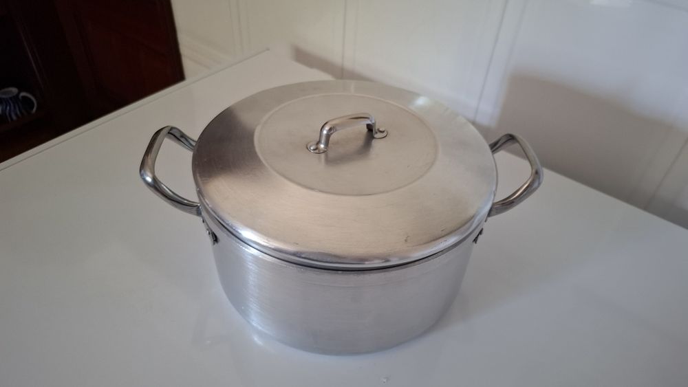Tacho inox tamanho 24
