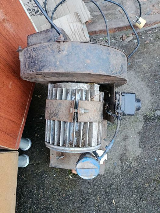 Січкарня  подрібнювач трави дробілка