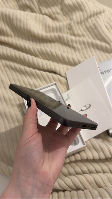 OPPO Reno16 Fs 5g
