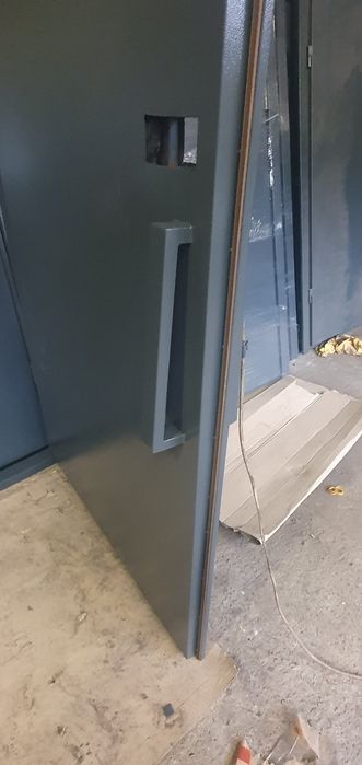 Двері вхідні металеві з кодовим замком/ Двері в під'їзд будинків