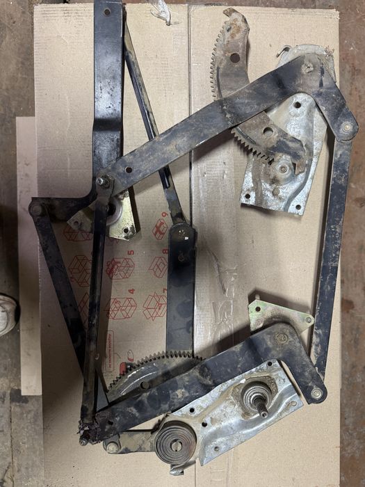 Підйомники Ford escort/orion