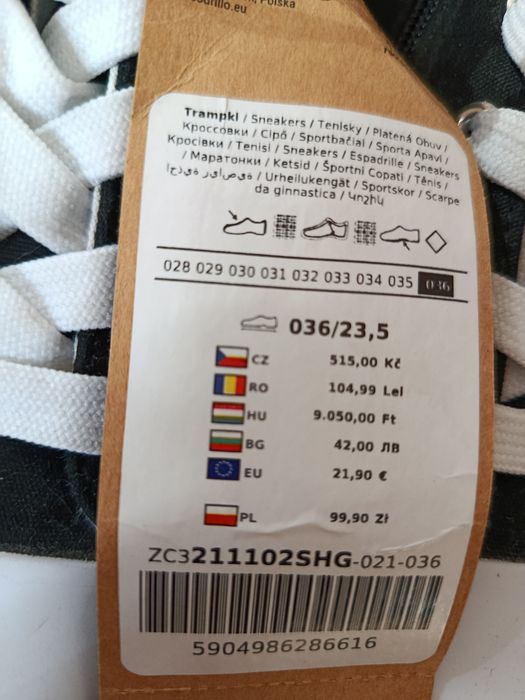Buty na wysokiej podeszwie
