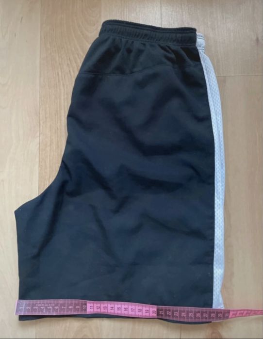 Spodenki chlopiece sportowe Nike