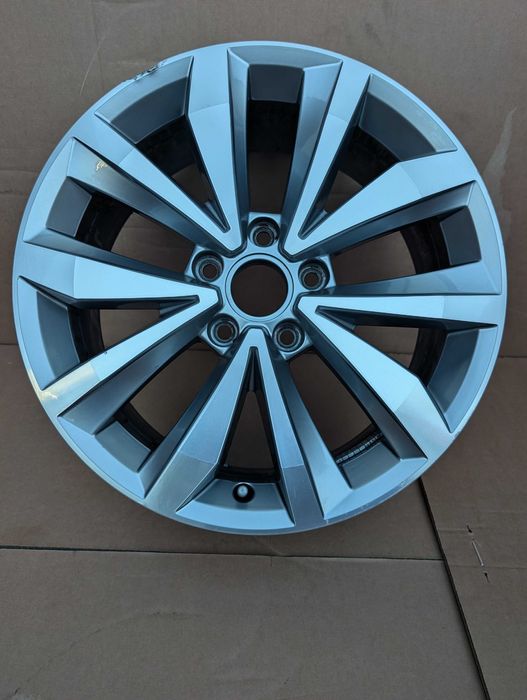 Felga aluminiowa 5x112 17 cali 2GA601025 VW T-ROC 7 x 17 ET45 2GA