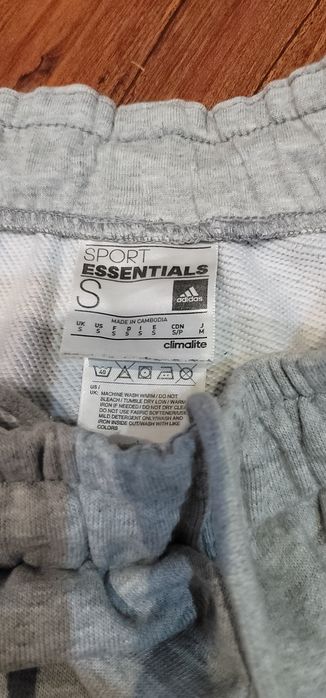 Шорти Аdidas essentials 48-50 р. оригінал