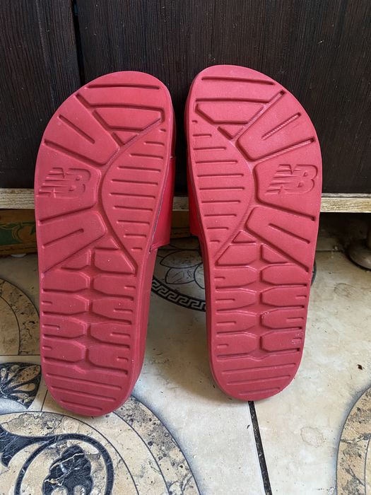 Шлепанцы тапочки шлепки тапки UNISEX унисекс NEW BALANCE 200