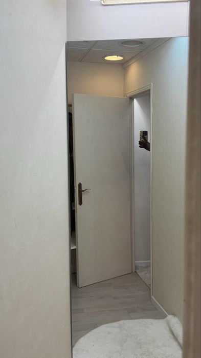 Vende se moveis  para loja de roupa