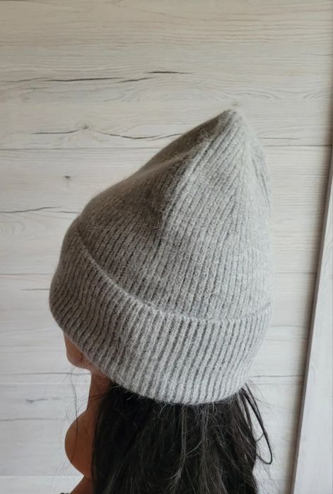 Świetna ciepła czapka casual beanie