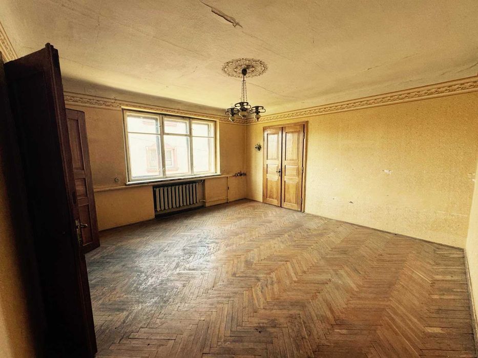 Продається півособняк у с. Опришівці по вул. Зразкова (11)