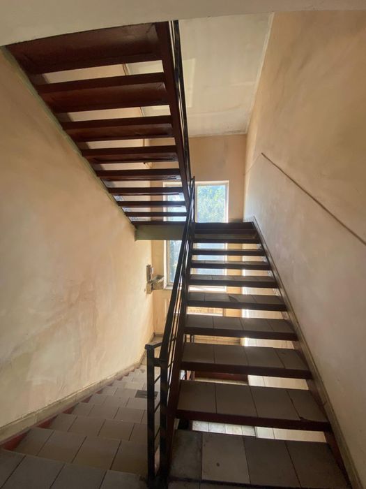 Продаж комерції  Робітнича 2А / Рабочая 2А 1000м2